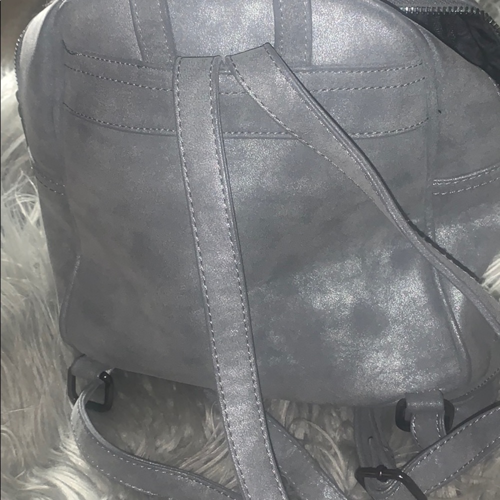 Small backpack - Picture 3 of 3